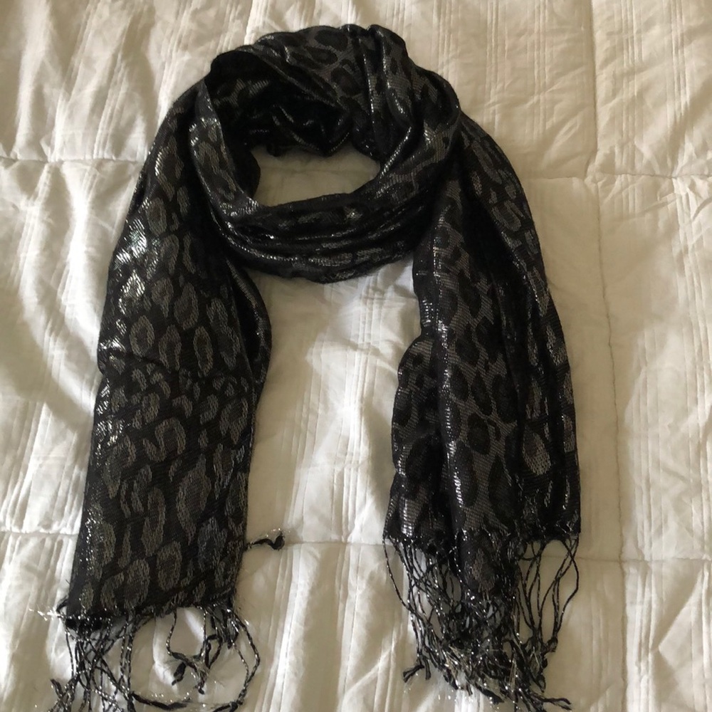 Express. Metallic Winter cheetah Scarf.